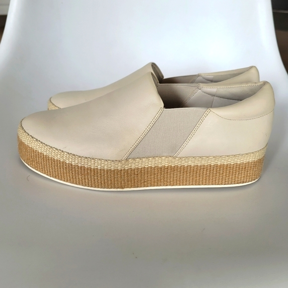 Vince. Flat slip on size 8M - Picture 4 of 13